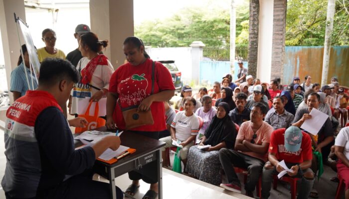 Pertamina Gelar Pasar Murah Bagi 1.000 Masyarakat Prasejahtera di Wayame