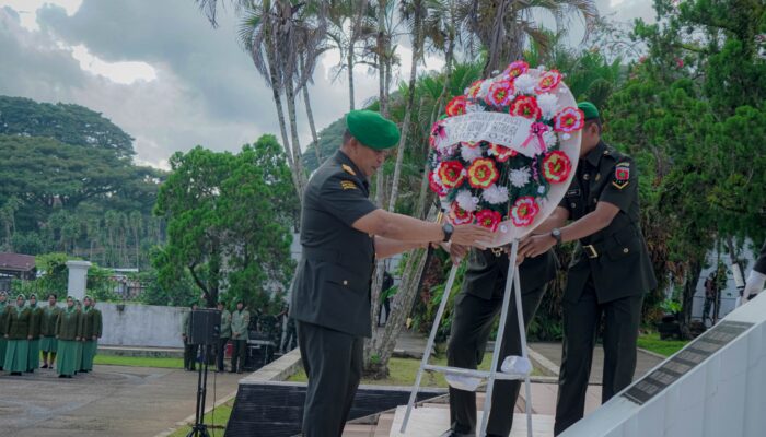 Peringati HUT ke-69, Pangdam XV/Pattimura Pimpin Ziarah di TMP Kapahaha Ambon