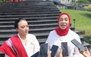 Parade Kebaya Ambon Jadi Tonggak Pelestarian Budaya, PIM Maluku Bidik WBTb dan Rekor MURI