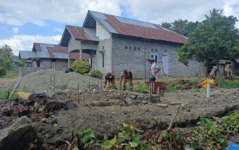 Wujudkan Akses Air Bersih, TNI Gelar Karya Bakti Pembangunan Sumur Bor di Desa Parbulu Waelata,