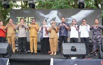Bodewin Wattimena Buka Grand Final Jukulele Festival Kota Ambon 2026
